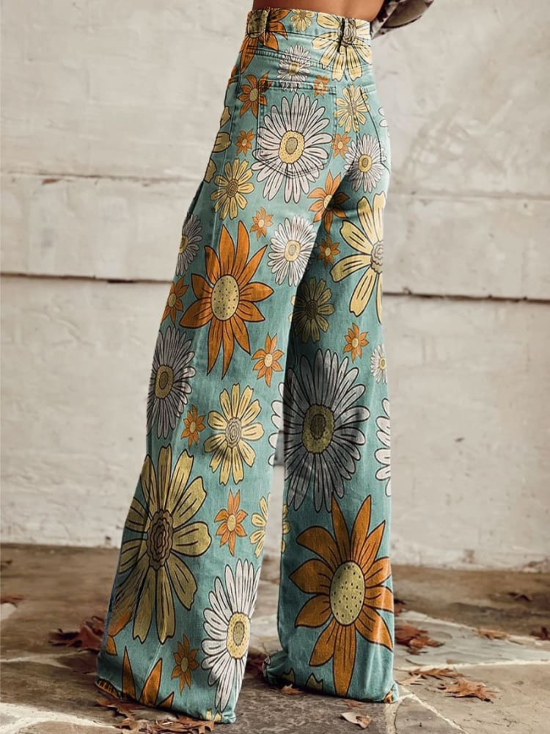 DOMINIQUE | Palazzo Trousers in Retro Floral Pattern