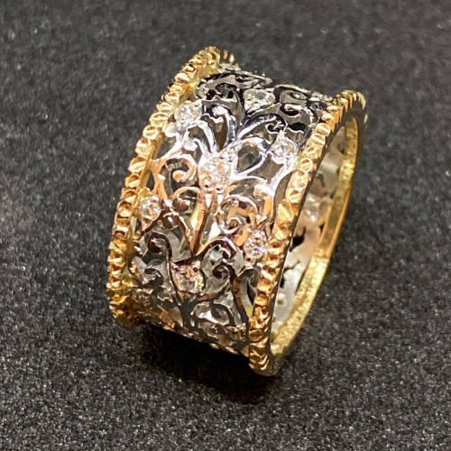 Mika - Vintage Ivy Ring with Cubic Zirconia