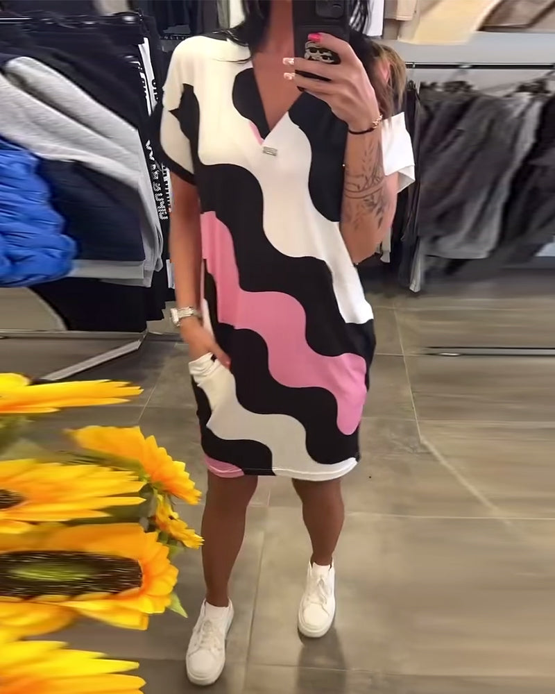 KARINA | WAVE PRINT DRESS WITH V-NECK