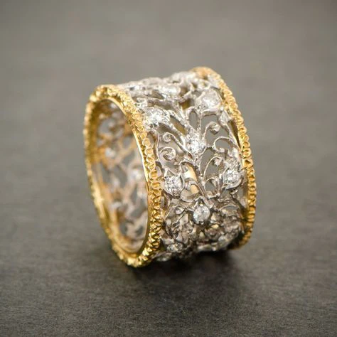 Mika - Vintage Ivy Ring with Cubic Zirconia