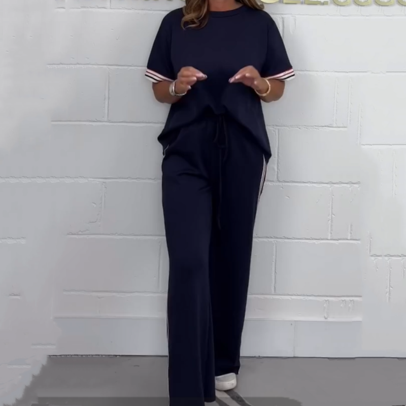 Short-Sleeved Side-Stripe T-Shirt and Wide-Leg Sweatpants